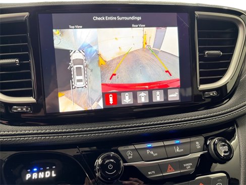 New 2026 Chrysler Pacifica Select image 12