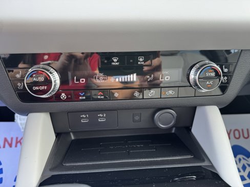 New 2025 Mitsubishi Outlander SEL image 22