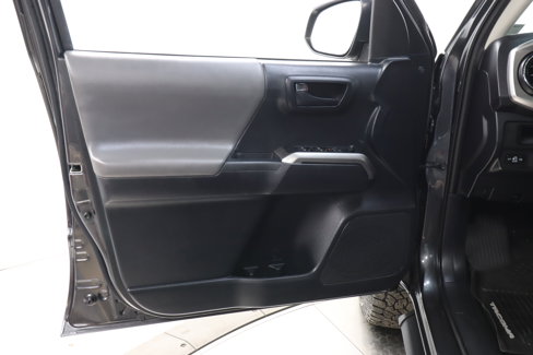 Used 2019 Toyota Tacoma SR5 image 21