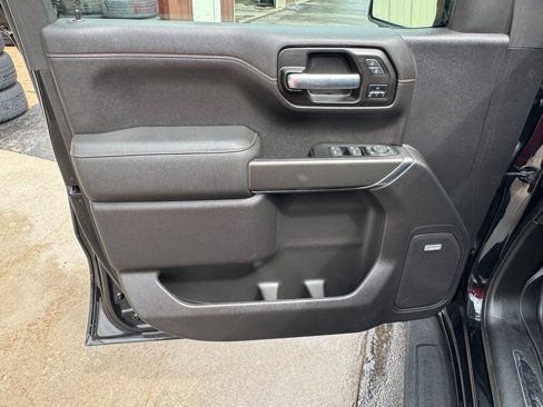 Used 2022 GMC Sierra 1500 AT4 w/ AT4 Premium Package image 10