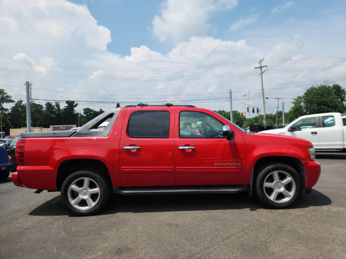 Used 2012 Chevrolet Avalanche LT w/ All-Star Edition image 2