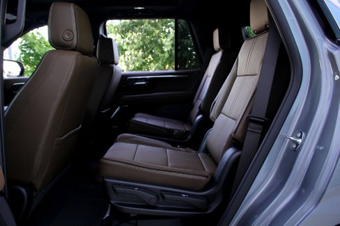 New 2026 Chevrolet Tahoe High Country w/ Sun And Tow Package image 18
