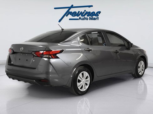Used 2024 Nissan Versa S w/ Trunk Package image 2