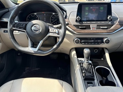 Used 2022 Nissan Altima 2.5 SL image 2