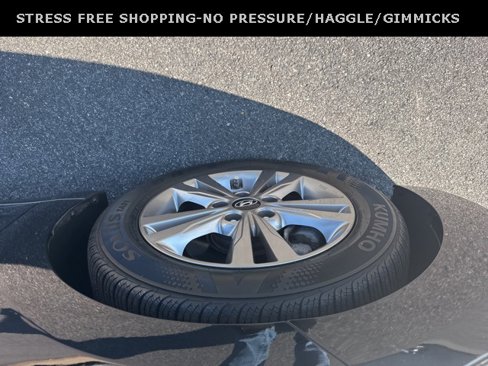 Used 2018 Hyundai Elantra Value Edition w/ Cargo Package image 11