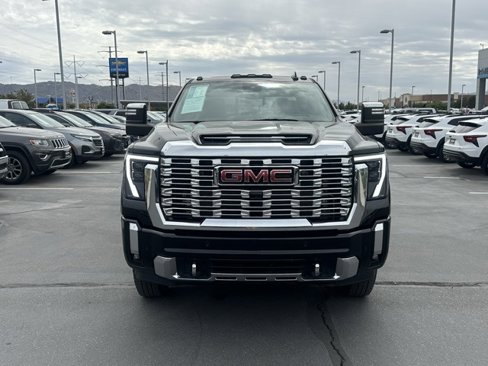 Certified 2024 GMC Sierra 3500 Denali w/ Denali Reserve Package image 3