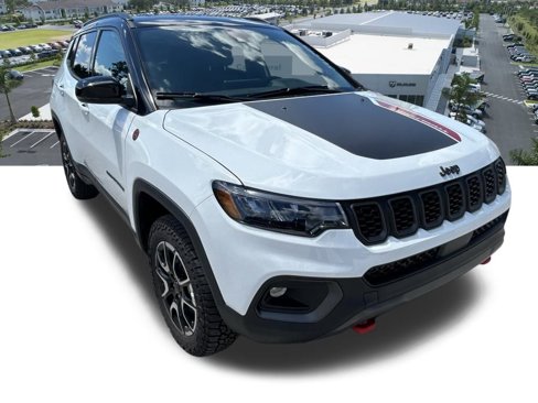 New 2025 Jeep Compass Trailhawk image 2