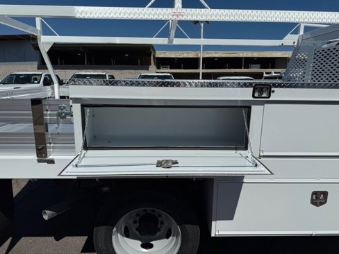 New 2026 Ford F550 4x4 Crew Cab Super Duty image 8