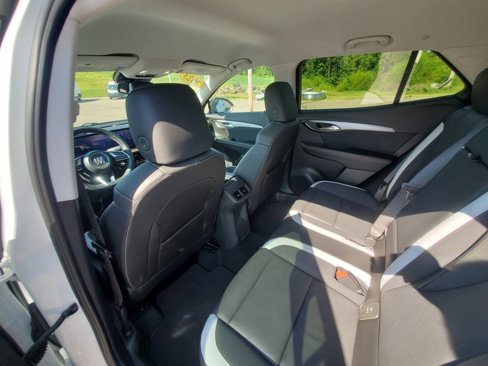Used 2024 Buick Envision Sport Touring image 23