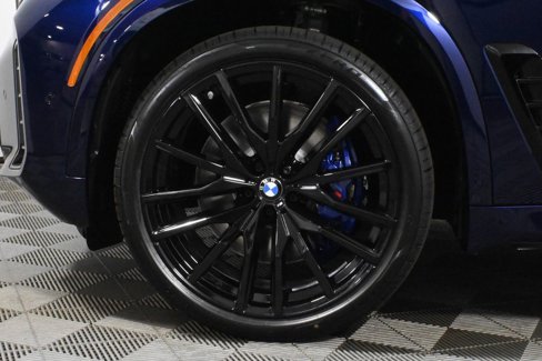 New 2026 BMW X5 M60i w/ Climate Comfort Package image 12