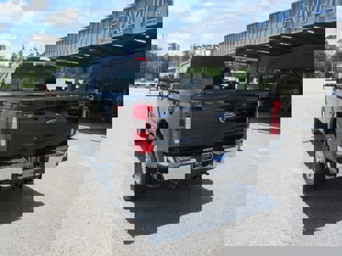 New 2025 Ford F250 Lariat image 3