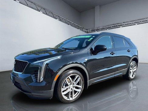 Used 2020 Cadillac XT4 Sport w/ Cold Weather Package image 10