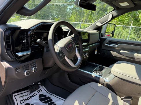 New 2025 GMC Sierra 2500 SLT w/ SLT Convenience Package image 13