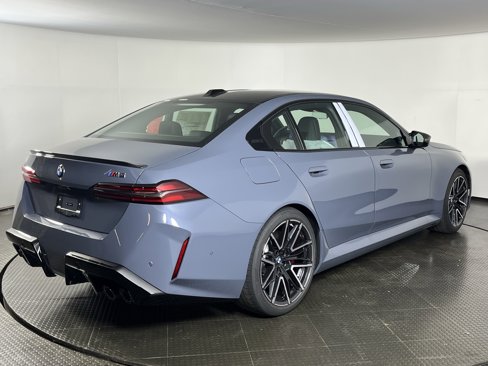 New 2026 BMW M5 w/ Carbon Package image 5