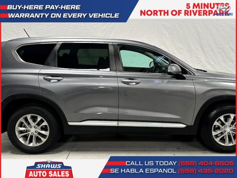 Used 2019 Hyundai Santa Fe SE image 2