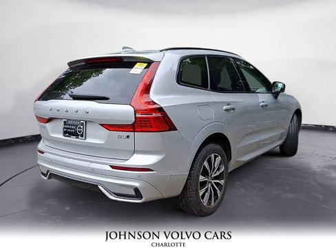 Certified 2025 Volvo XC60 B5 Plus image 5
