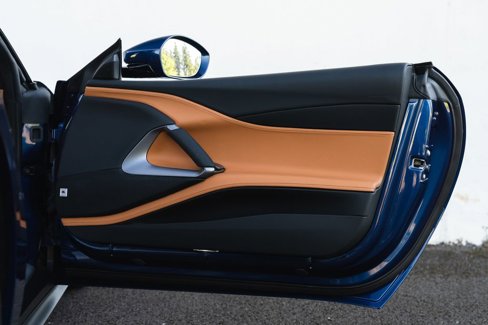 Certified 2022 Ferrari 812 GTS image 33