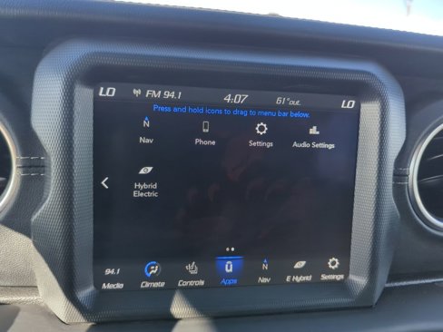 Used 2022 Jeep Wrangler Unlimited Sahara w/ Cold Weather Group image 18