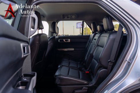 Used 2024 Ford Explorer XLT w/ Equipment Group 202A image 6