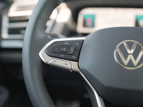 New 2026 Volkswagen Atlas SEL Premium R-Line image 18