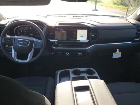New 2026 GMC Sierra 2500 SLE w/ SLE Value Package; image 9