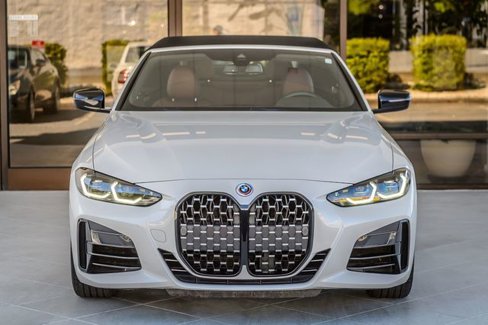 Used 2022 BMW M440i Convertible w/ Premium Package image 6