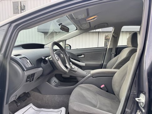 Used 2011 Toyota Prius Two image 11