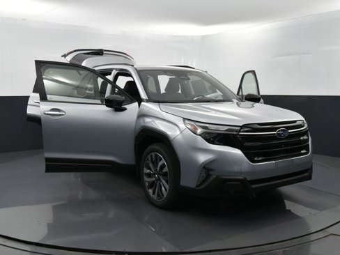 New 2025 Subaru Forester Touring image 39