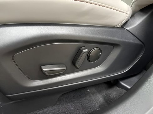 New 2025 Ford Explorer Active w/ Active Comfort Package image 34