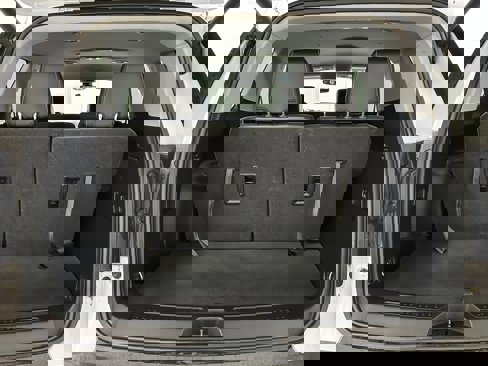 Used 2022 GMC Acadia SLT w/ LPO, Floor Liner Package image 33