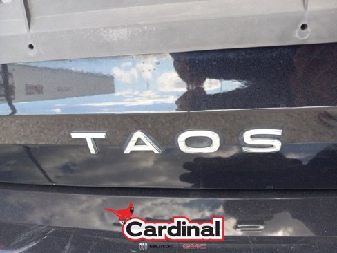 Used 2022 Volkswagen Taos SE w/ Panoramic Sunroof Package image 7