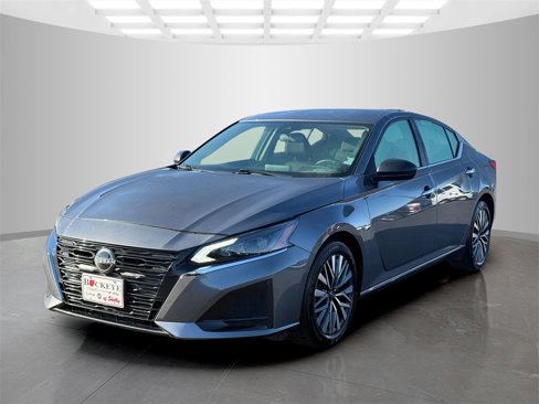 Used 2024 Nissan Altima 2.5 SV image 3