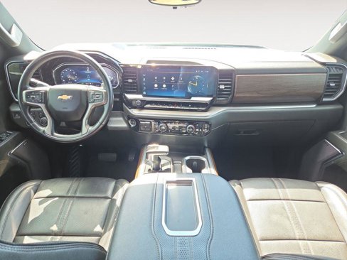 Used 2022 Chevrolet Silverado 1500 High Country w/ Technology Package image 20