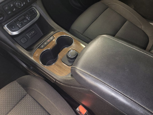 Used 2020 GMC Acadia SLE w/ LPO, Floor Liner Package image 26