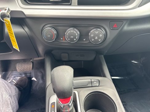 Used 2024 Chevrolet Trax RS image 18