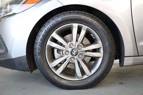 Used 2018 Hyundai Elantra SEL image 25