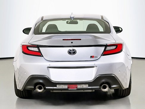 New 2025 Toyota GR86 Premium image 5
