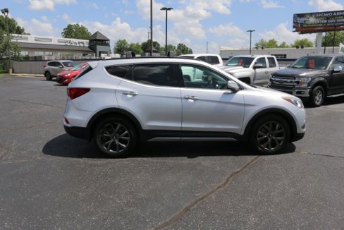 Used 2018 Hyundai Santa Fe Sport image 9