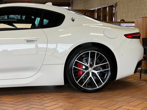 Used 2024 Maserati GranTurismo Modena image 39