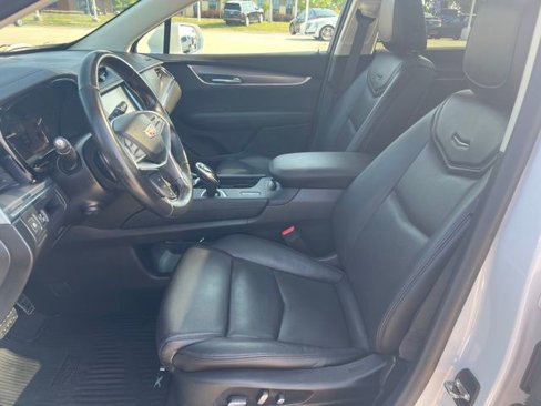 Used 2019 Cadillac XT5 Luxury image 12