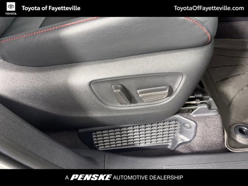 Certified 2025 Toyota Sienna XSE image 8