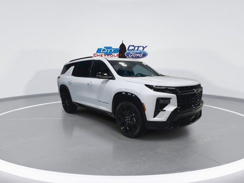 New 2026 Chevrolet Traverse RS w/ LPO, Floor Liner Package image 2