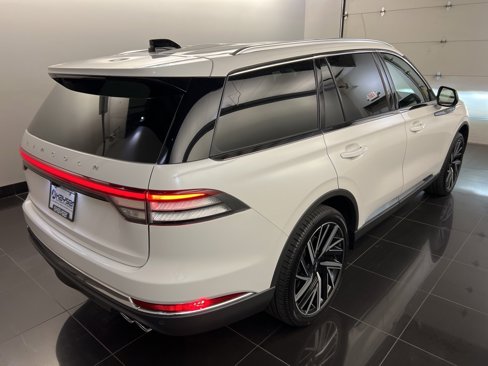 New 2025 Lincoln Aviator Reserve w/ Equipment Group 201A image 6