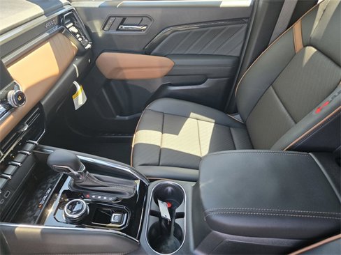 New 2026 GMC Canyon AT4 w/ Technology Plus Package image 11