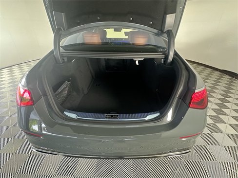 New 2026 Mercedes-Benz S 580 4MATIC Sedan image 32