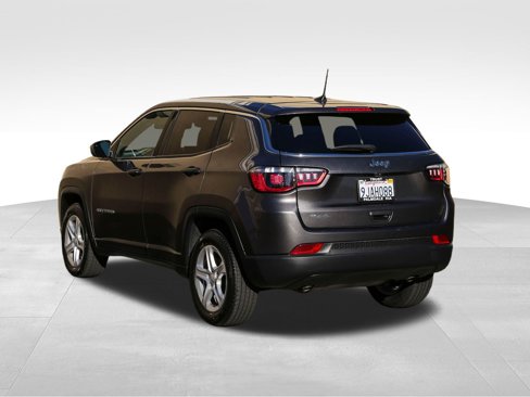 Used 2023 Jeep Compass Sport image 6