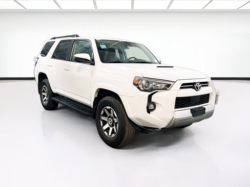 Used 2024 Toyota 4Runner TRD Off-Road image 3