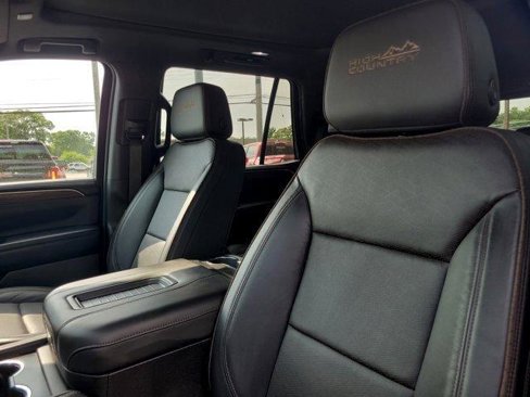 Used 2024 Chevrolet Tahoe High Country w/ Premium Package image 20
