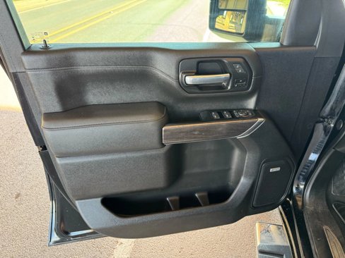 Used 2022 Chevrolet Silverado 3500 LTZ w/ LTZ Texas Edition image 11