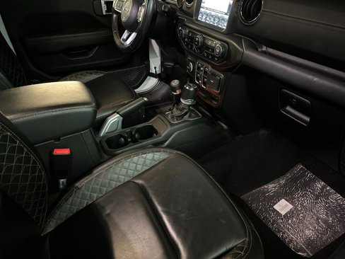 Certified 2021 Jeep Wrangler Unlimited Sahara image 15